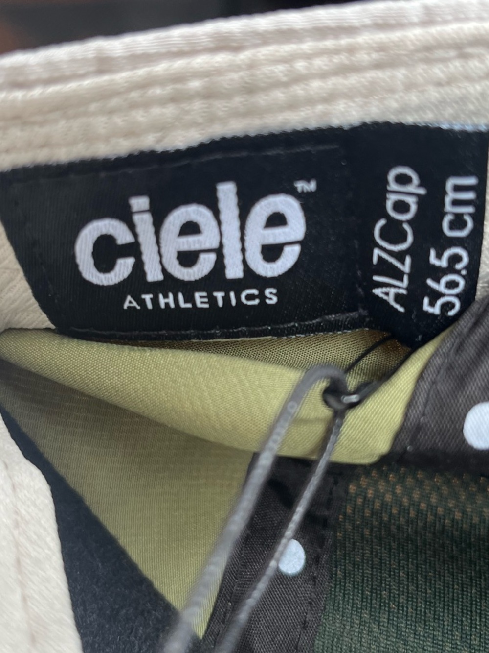 Ciele Athletics ALZCap Small 56.5cm 5-Panel Running Cap Hat - Olive & White - Picture 4 of 4